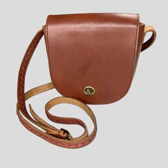 Anthropologie Handbags - Jasper & Jeera Anthropologie Brown Leather Saddle Bag Crossbody Turn Lock Flap
